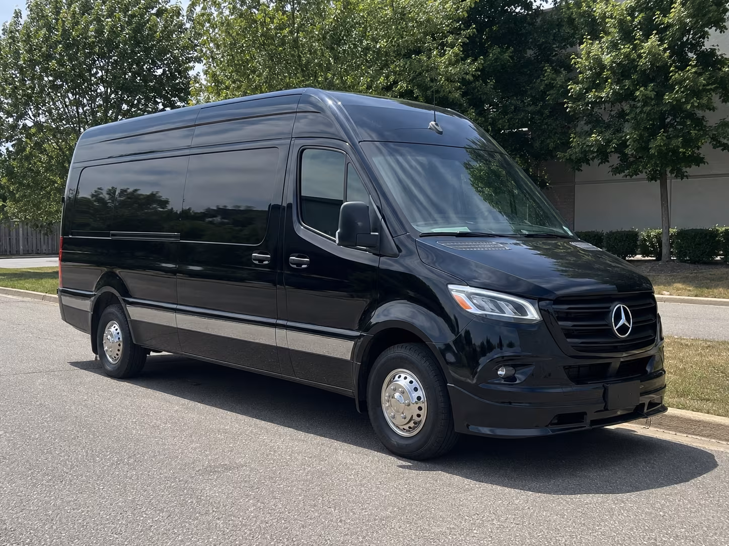 18 passenger sprinter van